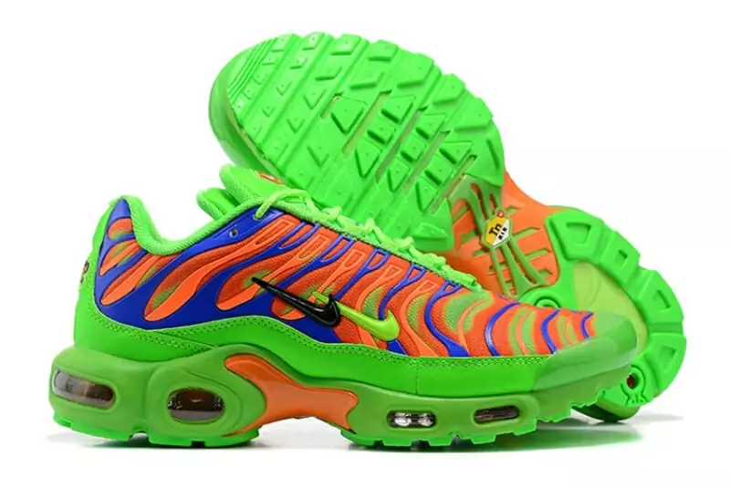 nike air max plus tn supreme x mean green4